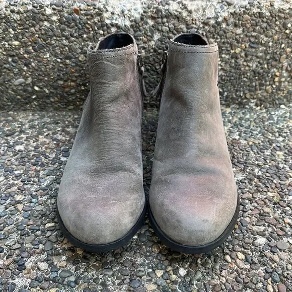 Sorel Lola Buckle Ankle Bootie‎ Sz 9 - Picture 2 of 9